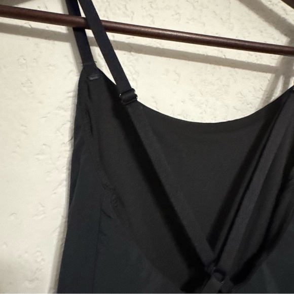 Women's Aerie Offline NWT Black Athletic Dress with Built in Shorts - Picture 7 of 11